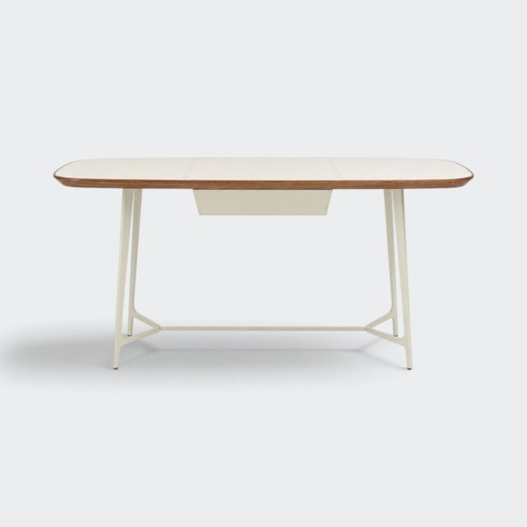 01_dining_table_front