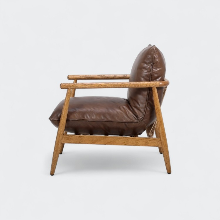 כורסא עור קולוני חום ענתיק 